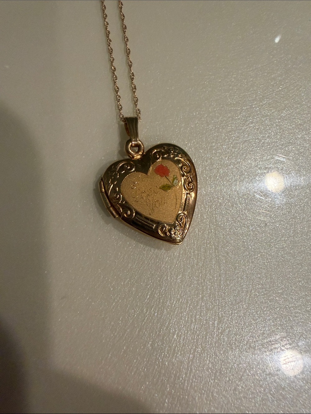 NWOT 14K Yellow Gold Heart Locket Necklace with Tiny Pink Rose Accent - Picture 2 of 8